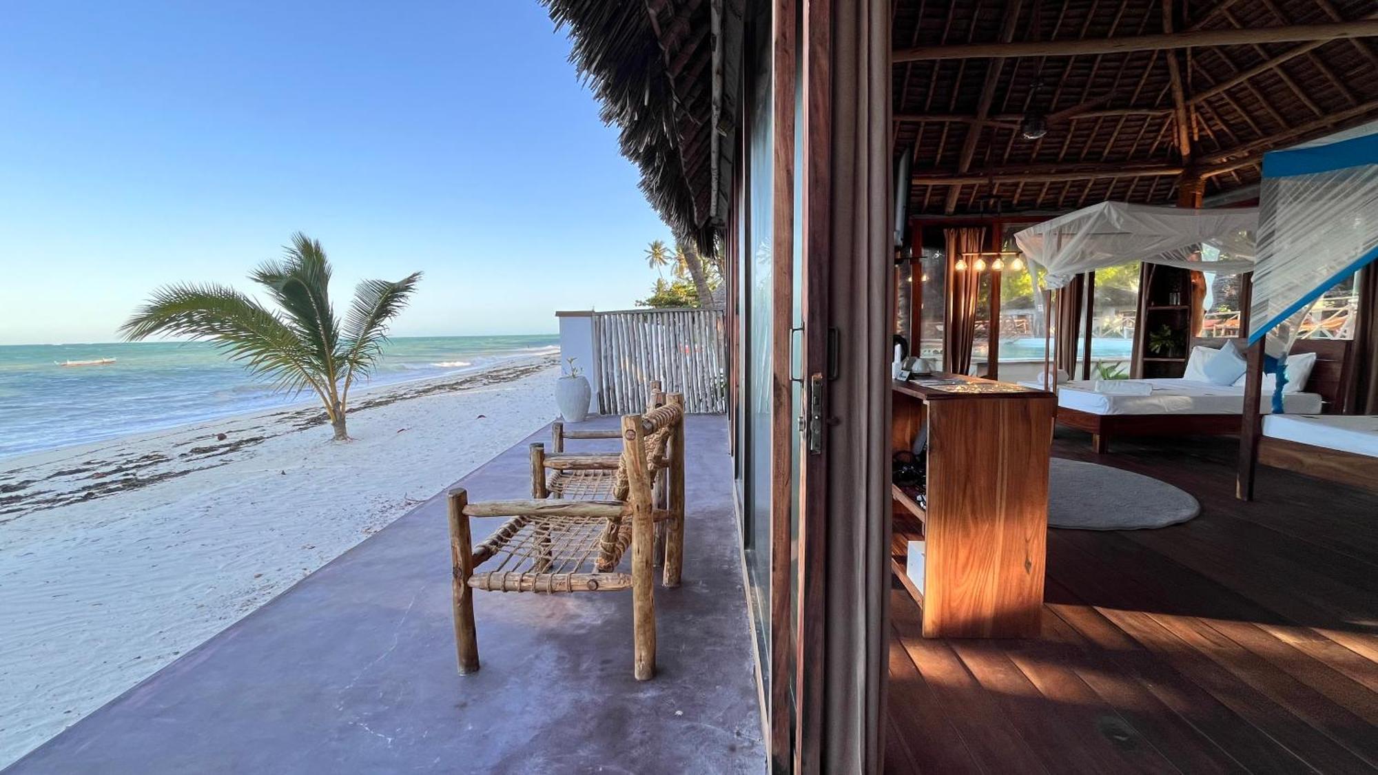 Tiki Beach Club & Resort (Adults Only) Буейю Екстериор снимка